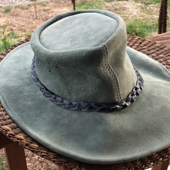 Walkabout Kids Hat